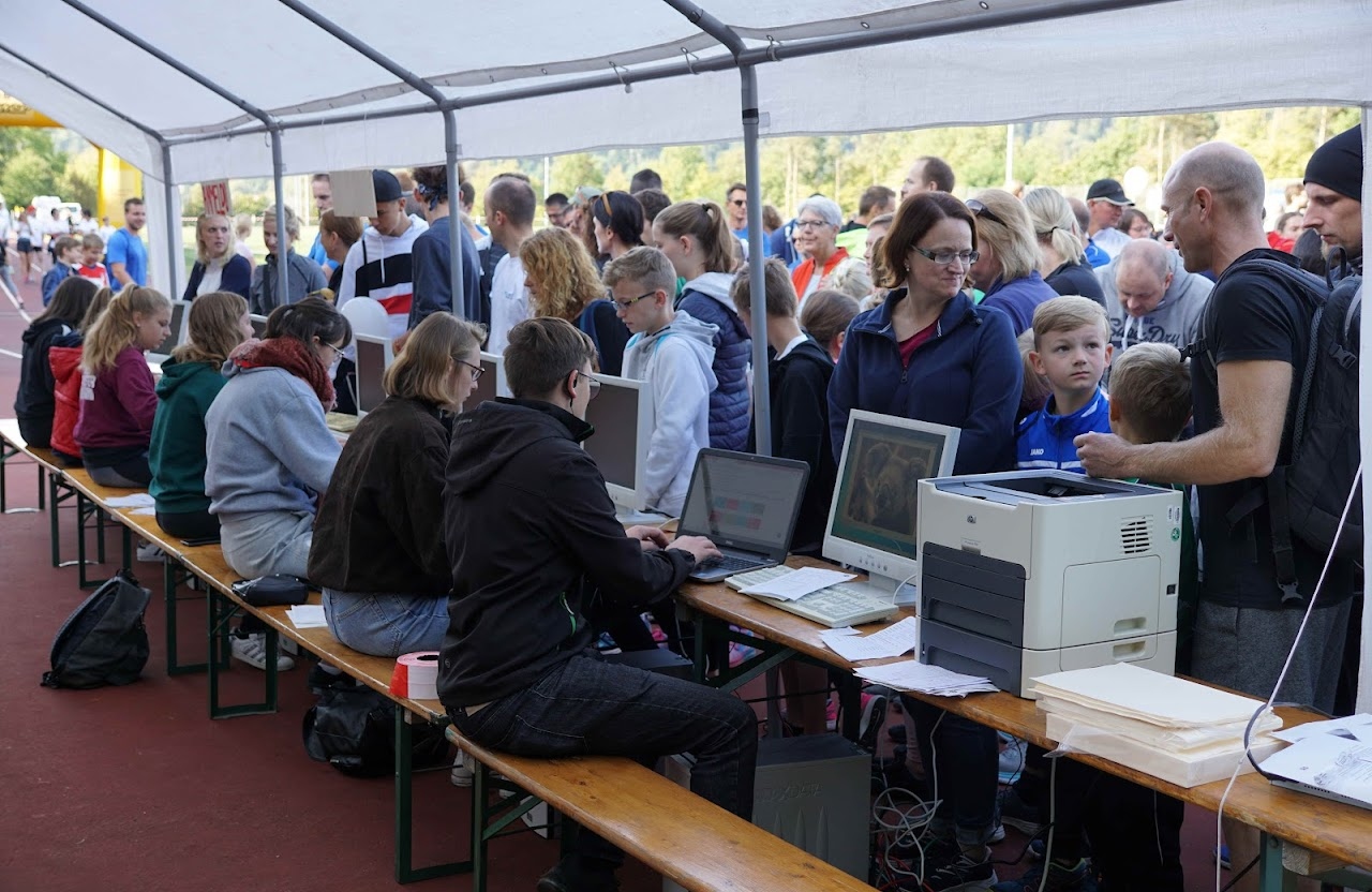 Bild vom 11. Benefizlauf im Jahr 2019. Dies ist das 52. Bild.